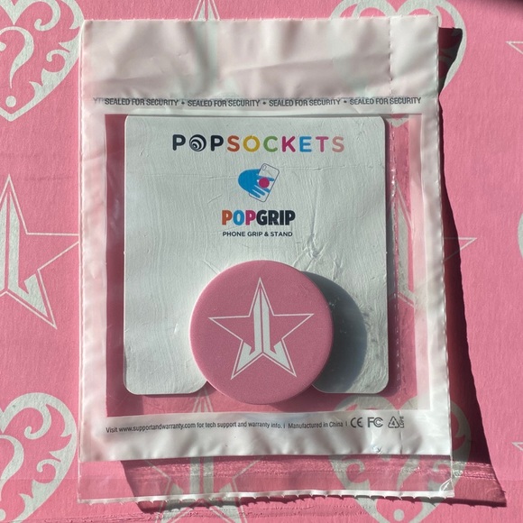 Jeffree Star Accessories - Jeffree Star exclusive mystery box  pop socket